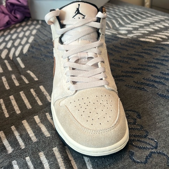 Jordan 1 mid - Picture 1 of 6